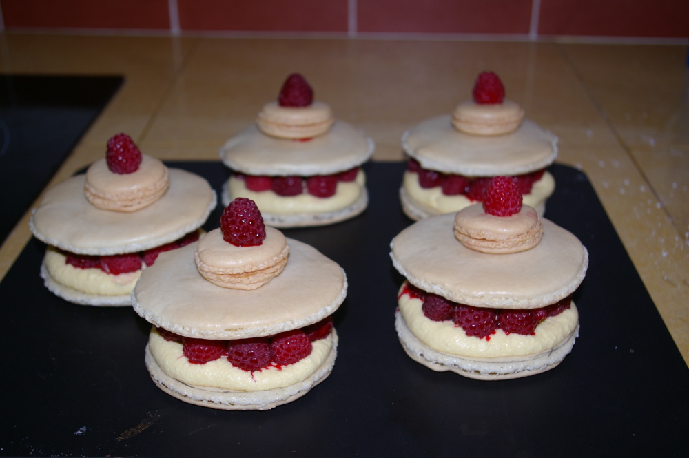 macarons framboise et crme mousseline